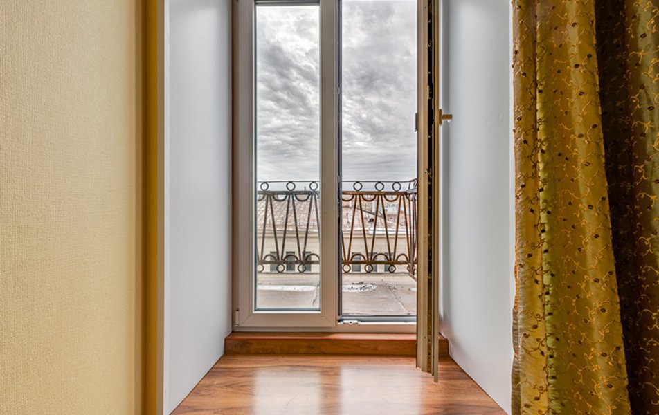 РенталСПб на Кирочной 3*
