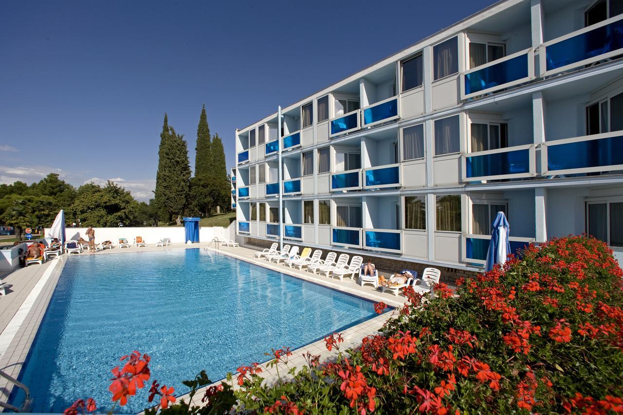 Hotel Plavi Plava Laguna 3*