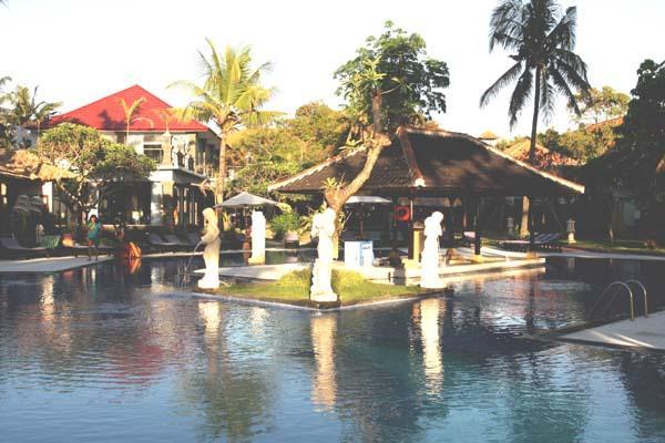 Puri Saron Senggigi Beach Hotel 3*