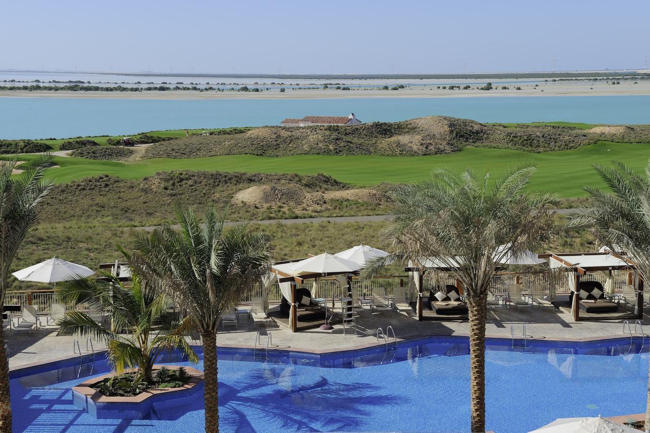 Radisson Blu Hotel Abu Dhabi Yas Island 4*