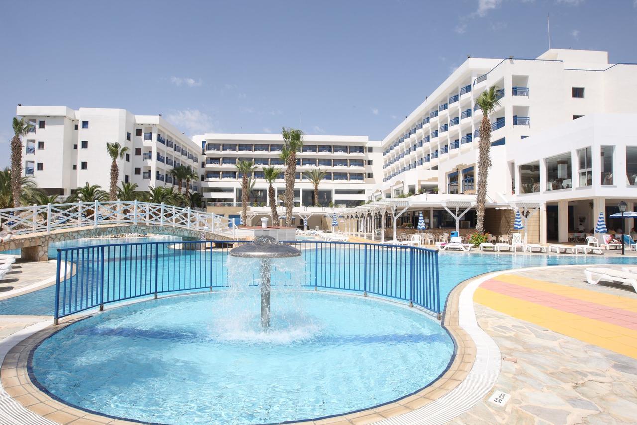 Ascos Coral Beach Hotel 4*