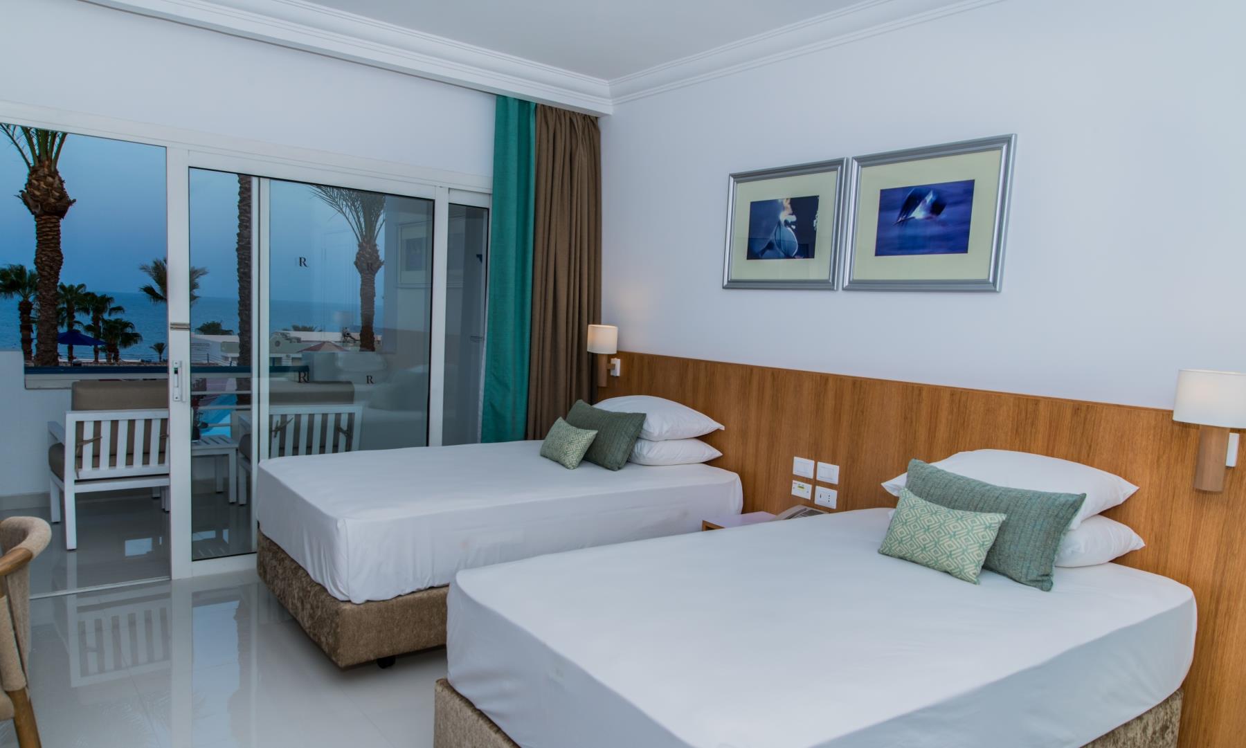 Отель The Iberotel Miramar Al Aqah Beach Resort