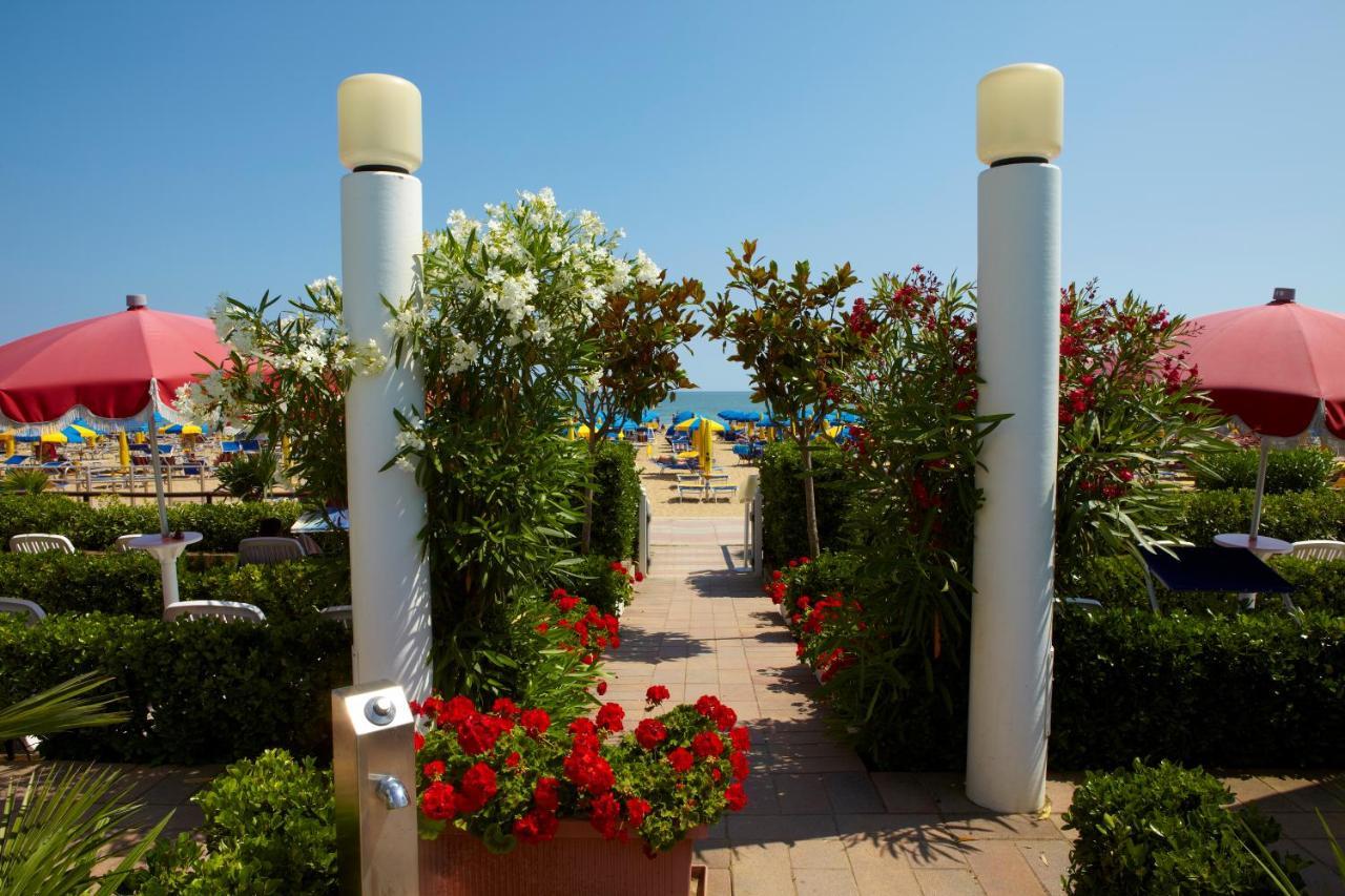 Ruhl Beach Hotel and Suites 3*
