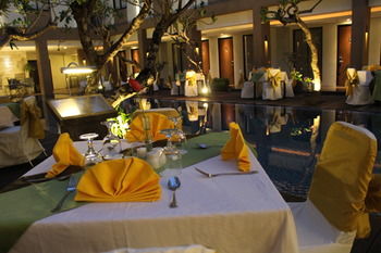 Santika Beach 4*