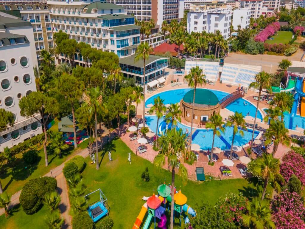 MC Beach Park Resort 5*