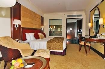 Shangri-La`s - Eros Hotel, New Delhi 5*