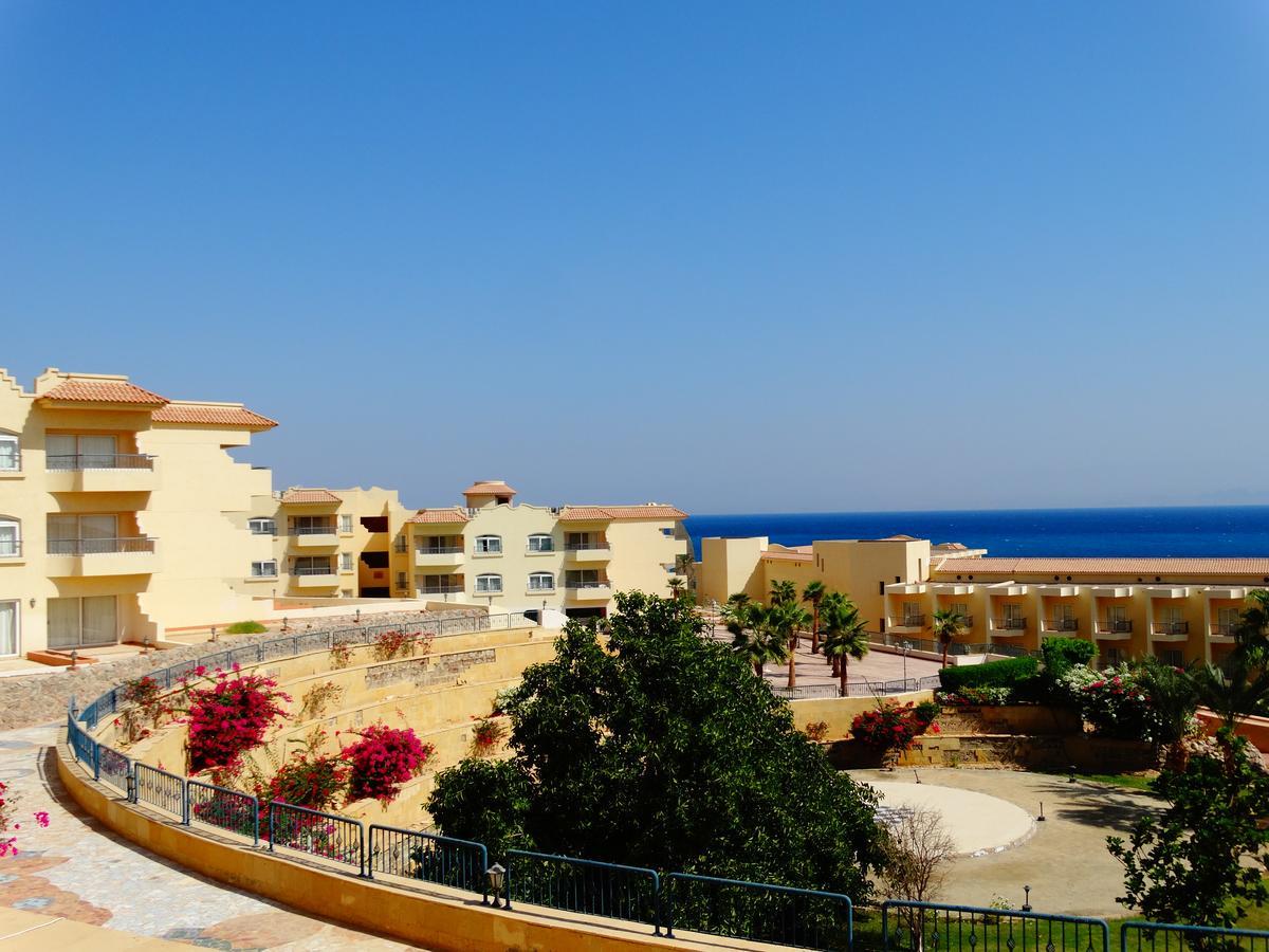 La PLaya Beach Resort 5*