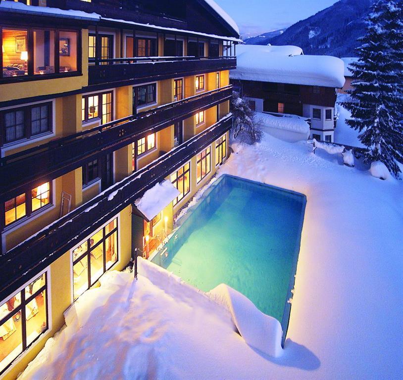 AlpenParks Hotel & Apartment Sonnleiten 4*