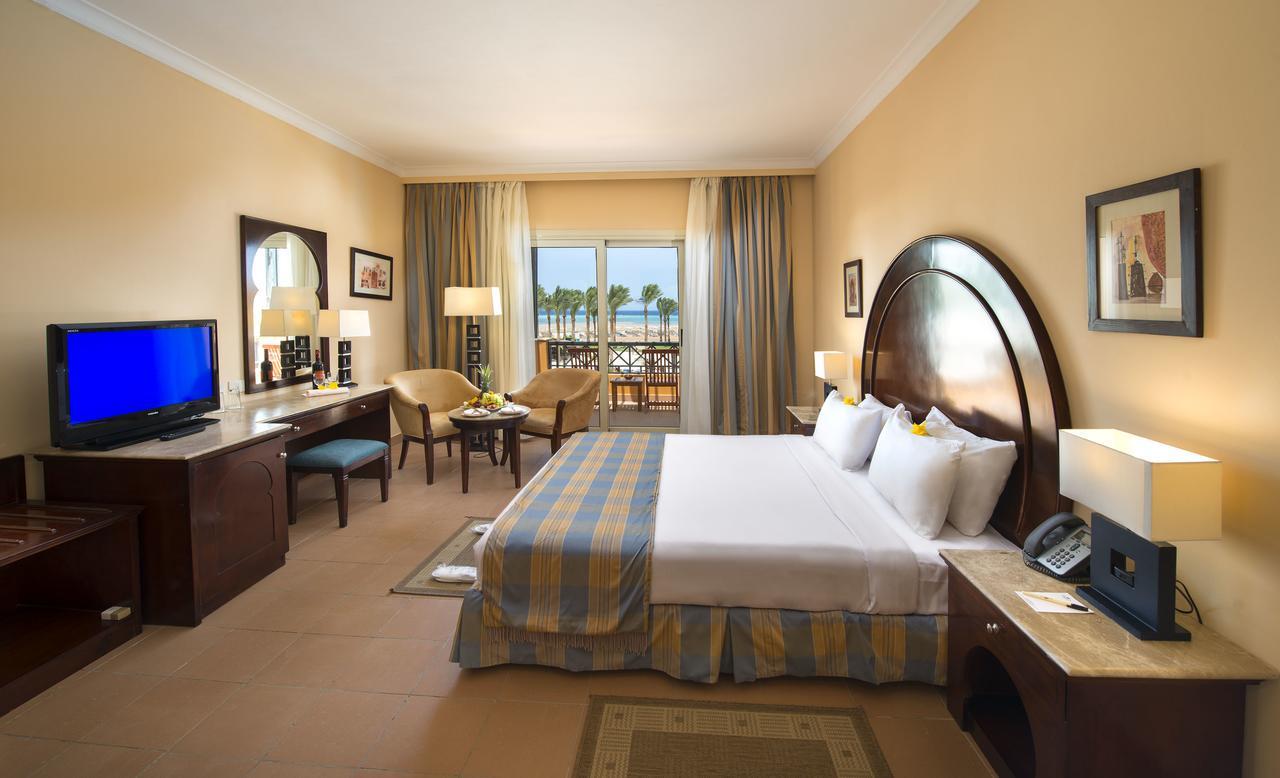 Stella Makadi Beach Resort & Spa 5*