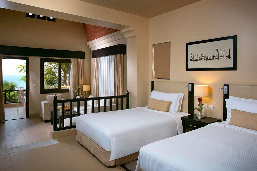 The Cove Rotana Resort 5*