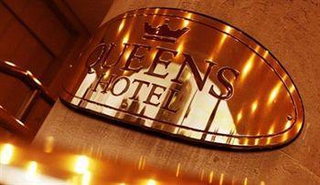The Queens Hotel