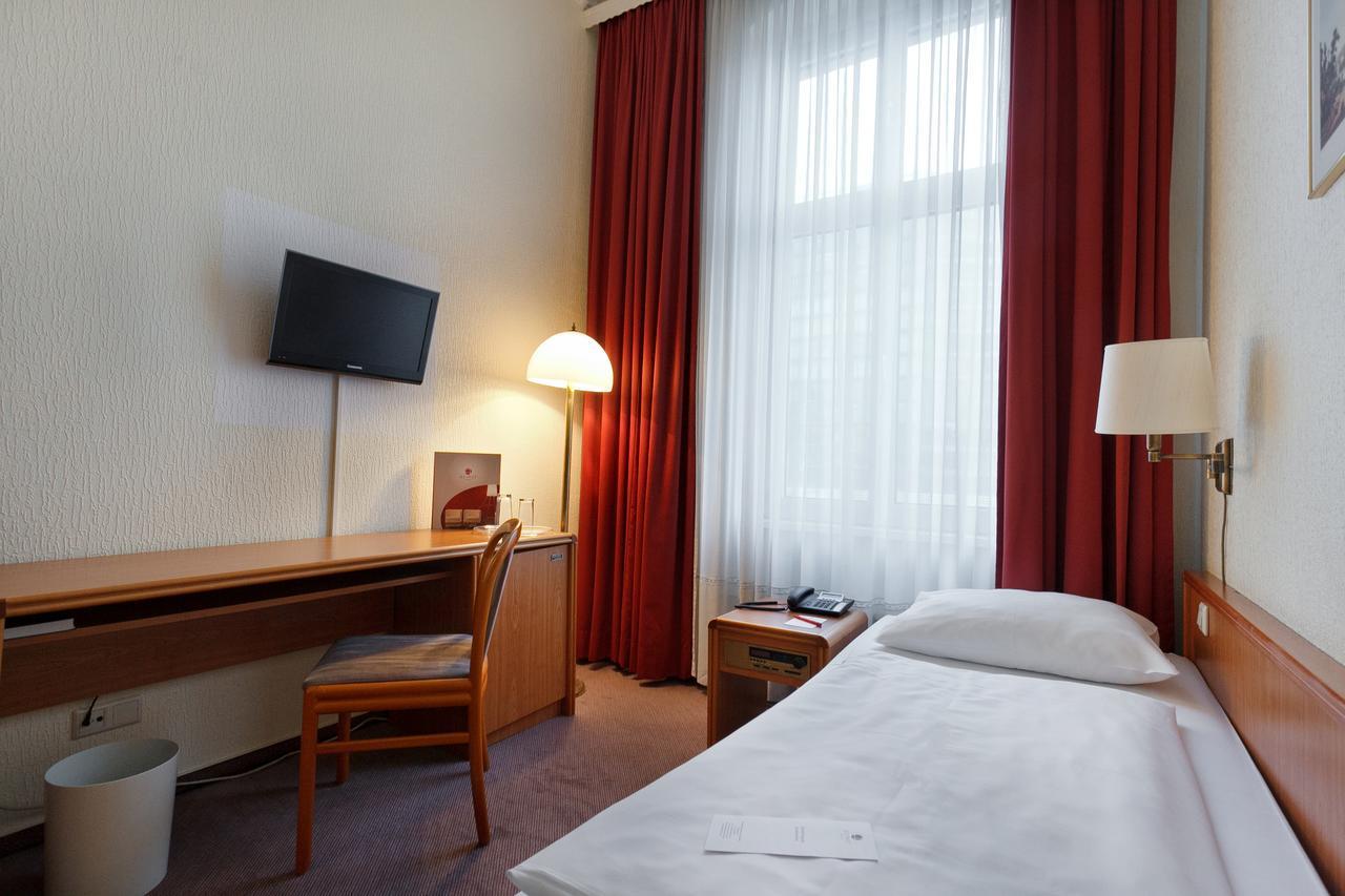 Azimut Hotel Berlin Kurfurstendamm 4* (Берлин, Германия) - цены, отзывы,  фото, бронирование - ПАКС