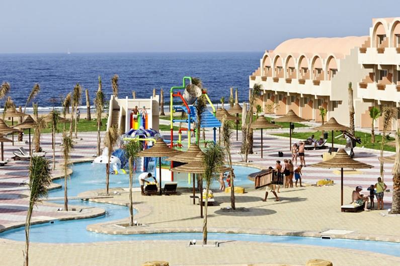 Туры в The Three Corners Sea Beach Resort