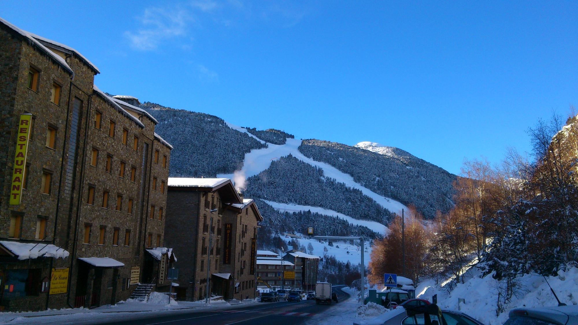 Somriu Hotel Vall Ski 3*