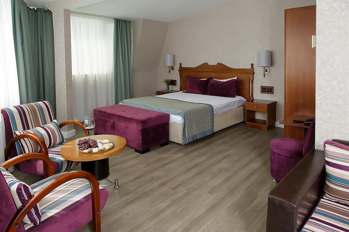 Vatan Asur Hotel 3*