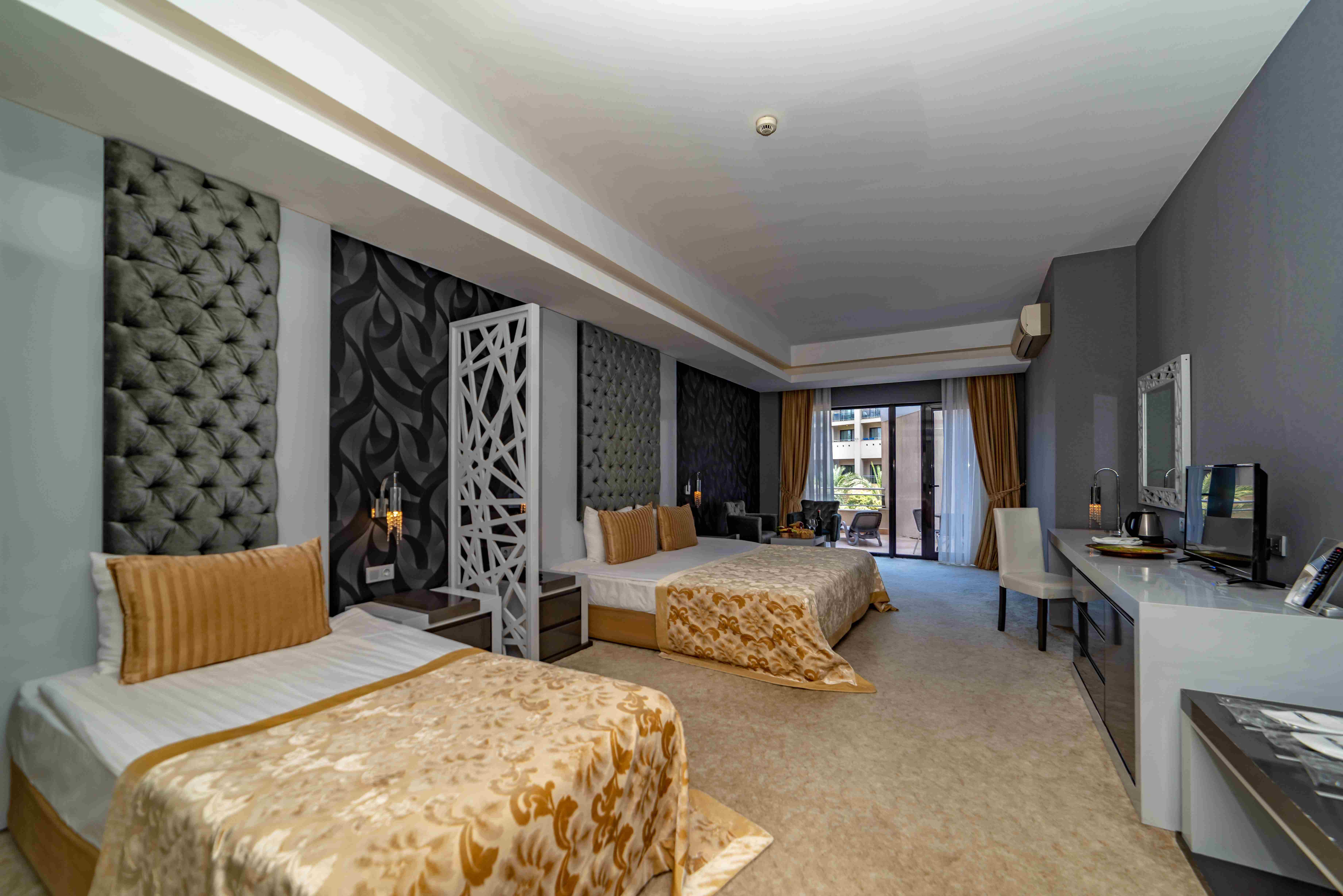 Amara Luxury Resort & Villas 5*