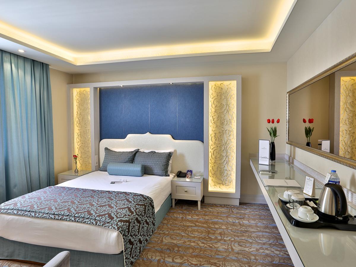 Zurich Istanbul 4*