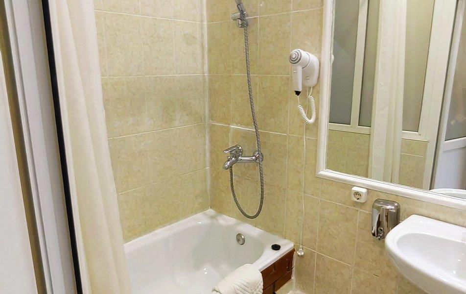 Клеопатра 4*