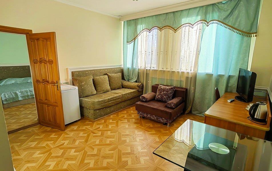 Клеопатра 4*