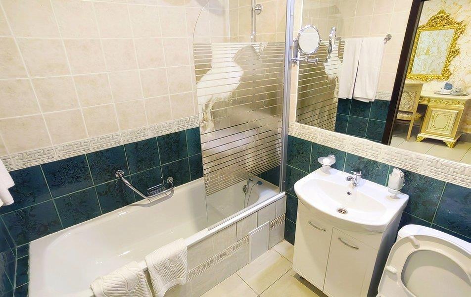 Клеопатра 4*