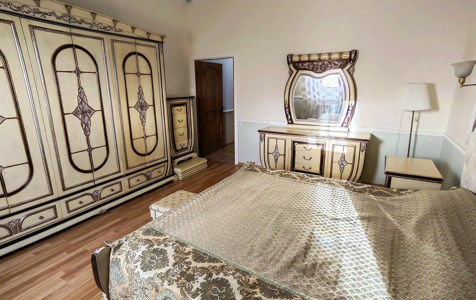 Клеопатра 4*