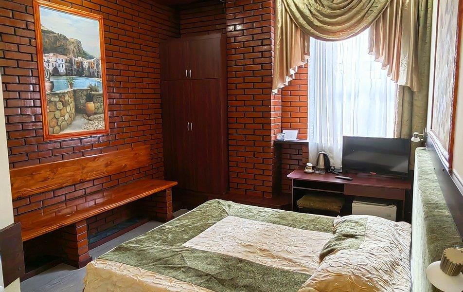 Клеопатра 4*