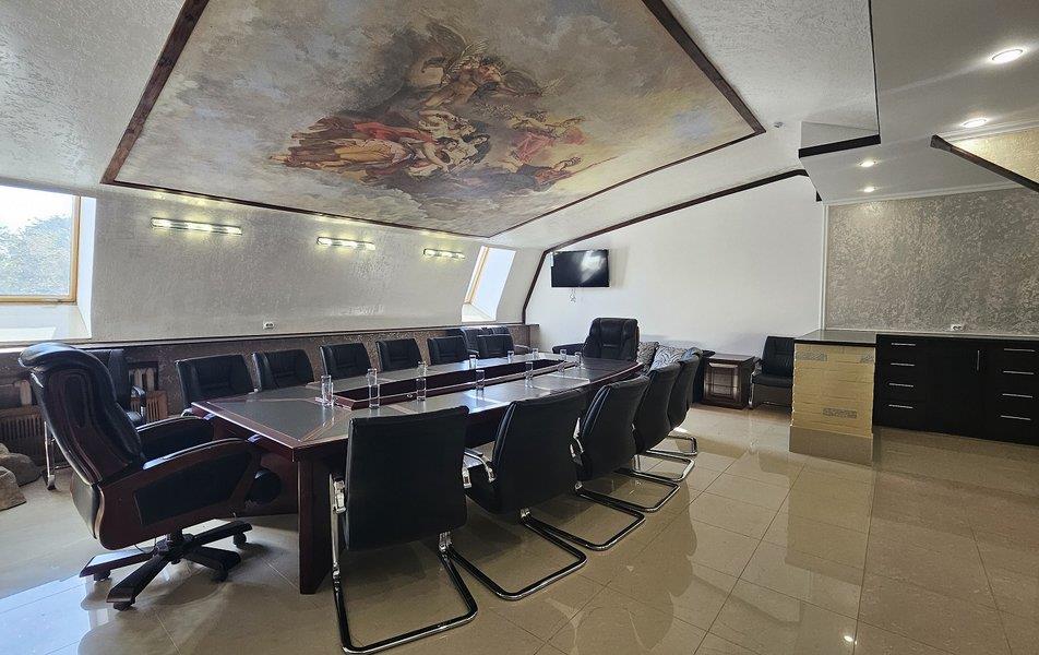 Клеопатра 4*