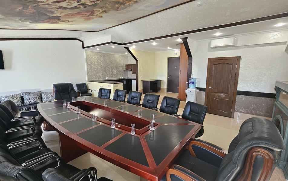 Клеопатра 4*