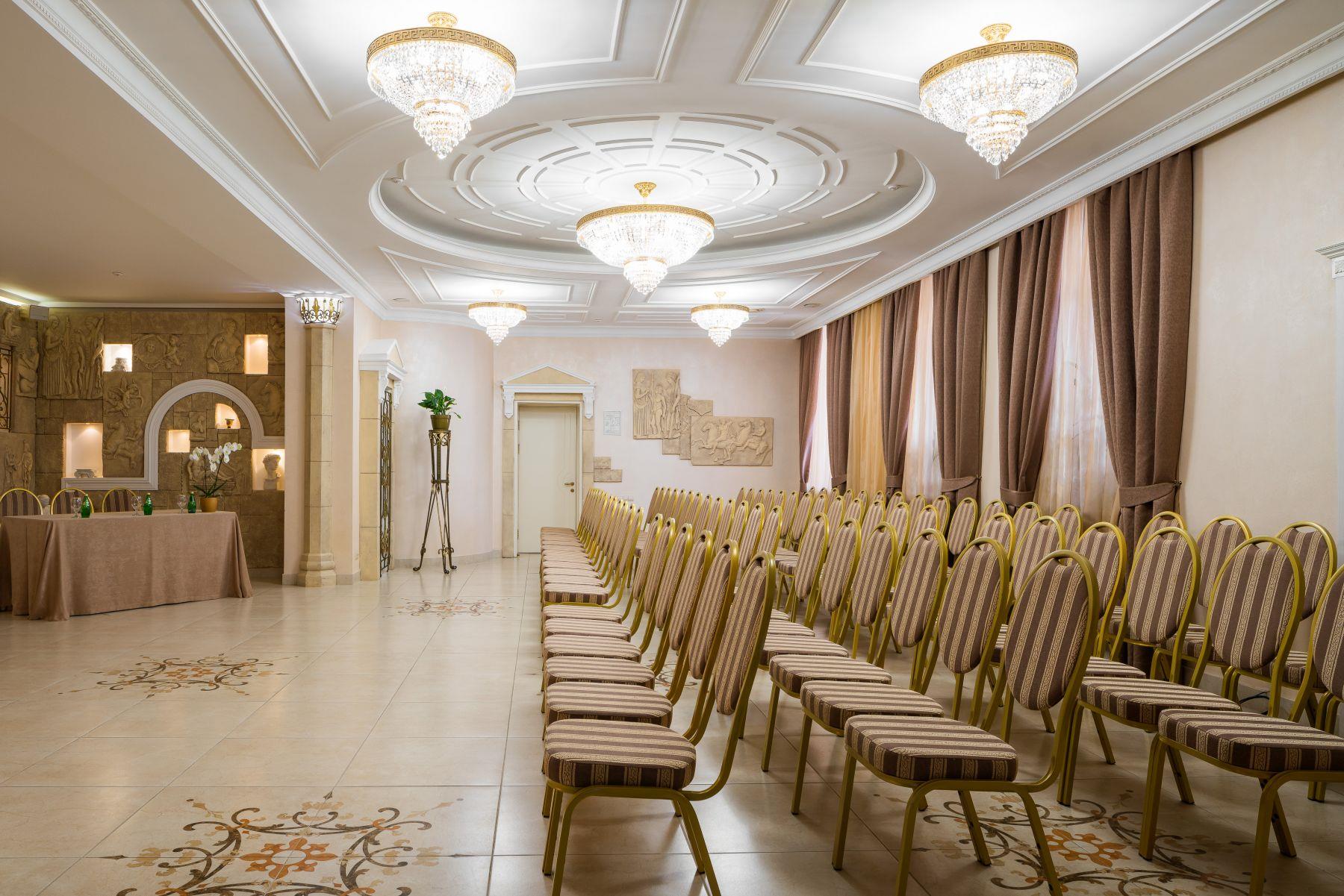З холе. Отель Моцарт Одесса. Гостиница Украина банкетный зал. Моцарт отель 4. Моцарт (4 звезды) Краснодар.