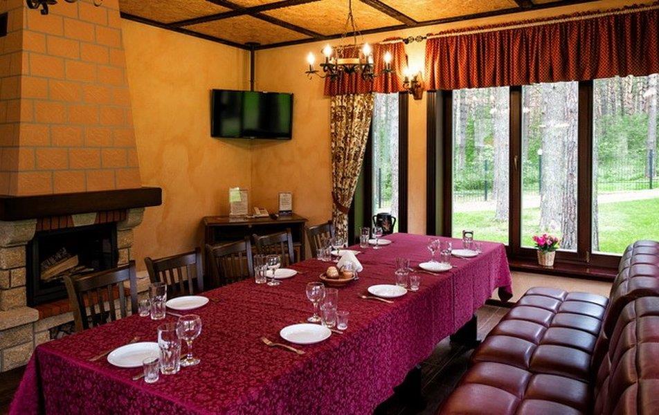 Парк - Отель Грааль 4*