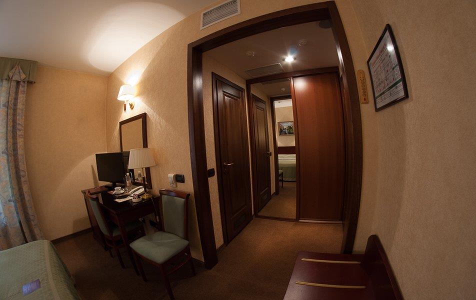 Парк - Отель Грааль 4*