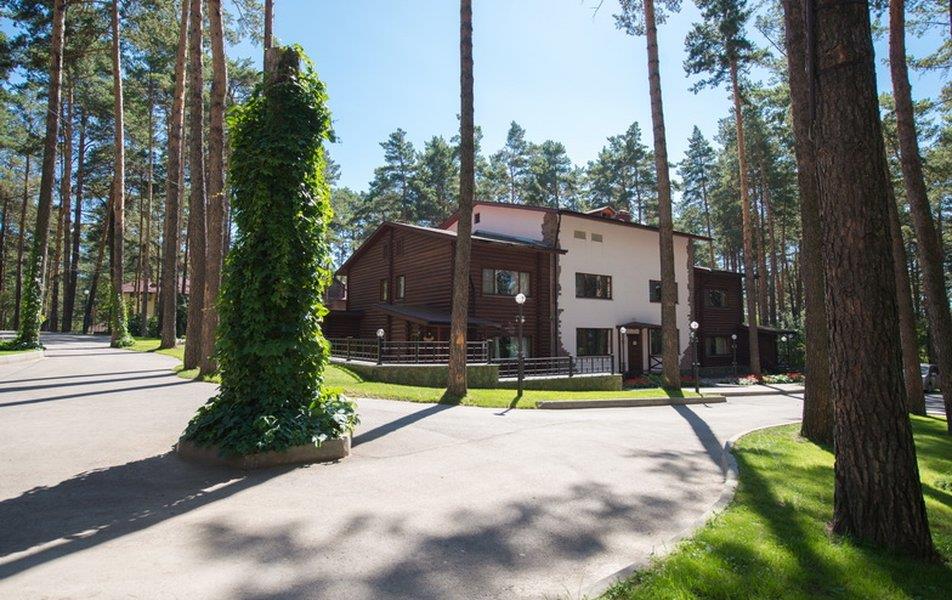 Парк - Отель Грааль 4*