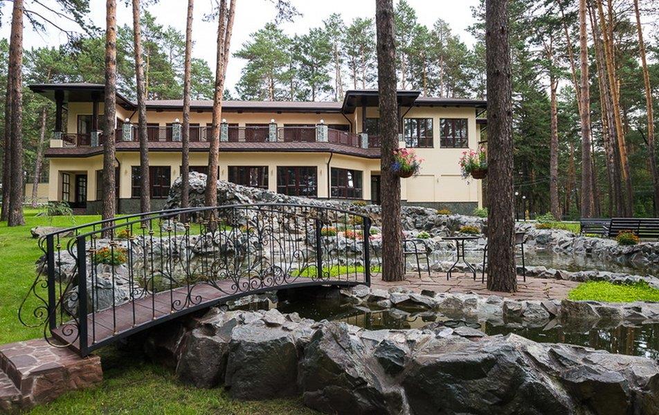 Парк - Отель Грааль 4*