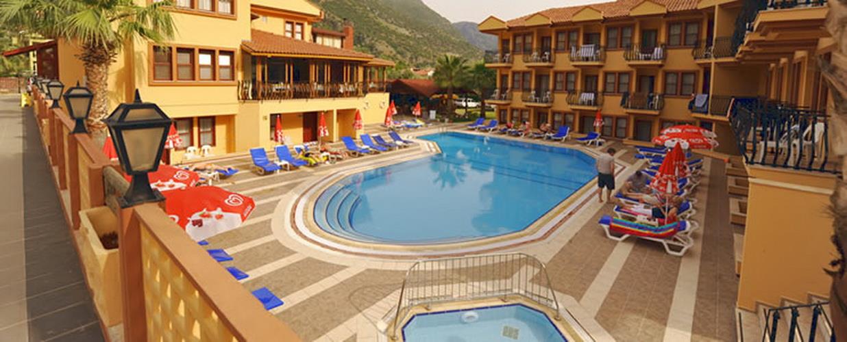 Belcehan Beach Hotel 3*