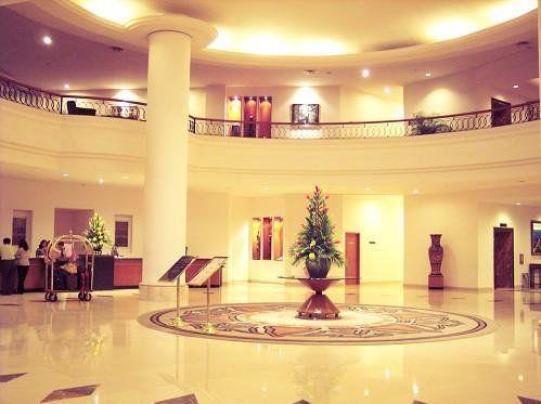 Hotel Aryaduta Manado 4*
