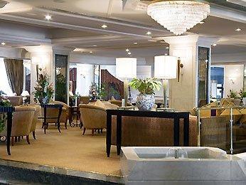 Alhamra Hotel 5*