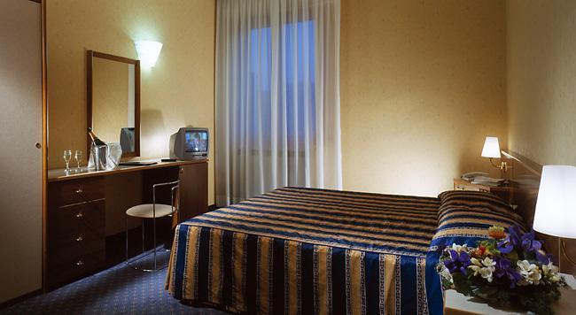 Hotel Re Enzo 3*