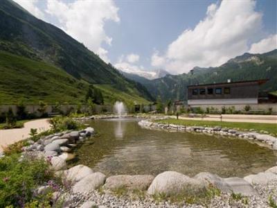 Berghof Crystal Spa & Sports 4*