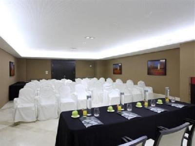 Туры в AH Granada Palace Suites Business & Spa