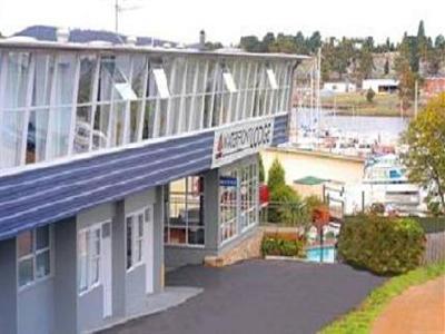 Leisure Inn Waterfront Lodge 3*