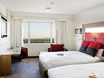 Novotel Hotel Olympic Park Sydney 4*