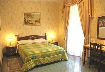 Hotel Villa Romeo 3*