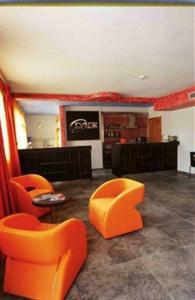 Orange Motel 3*