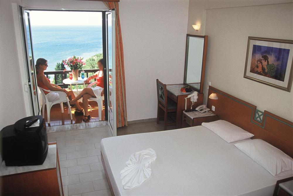 Glicorisa Beach Hotel