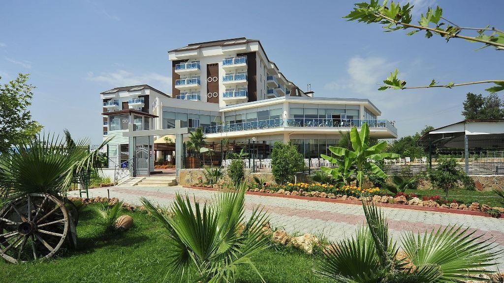 Cenger Beach Resort & Spa 5*