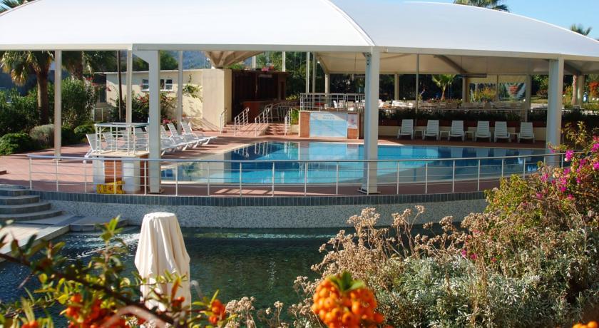 Therme Maris Thermal & Spa Resort 4*