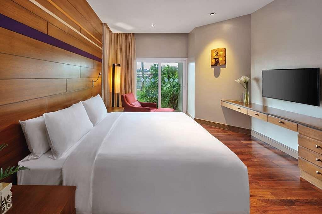 Angsana Laguna 5*