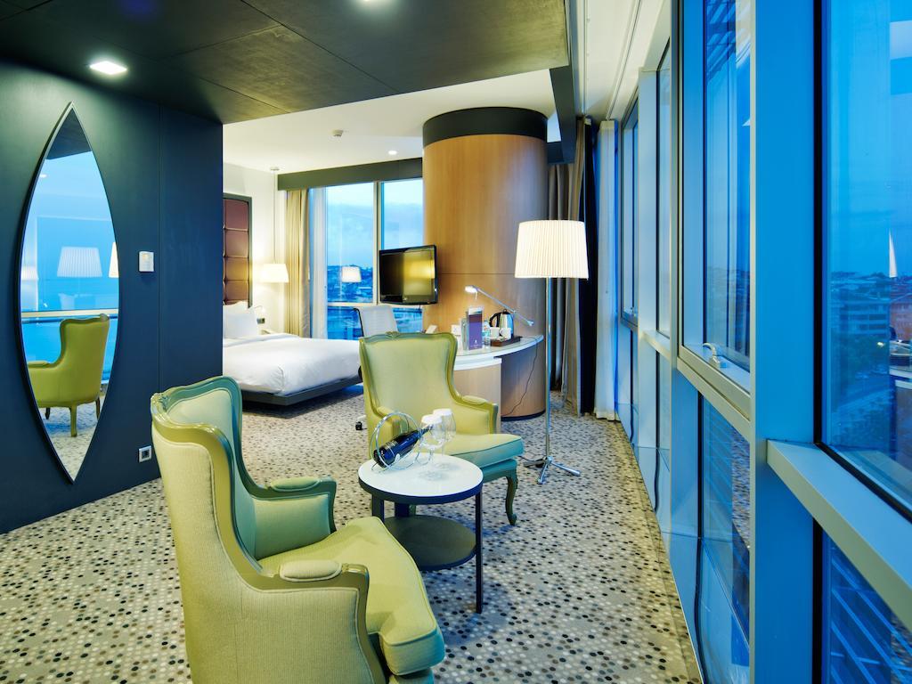 DoubleTree by Hilton Hotel Istanbul - Moda 5*