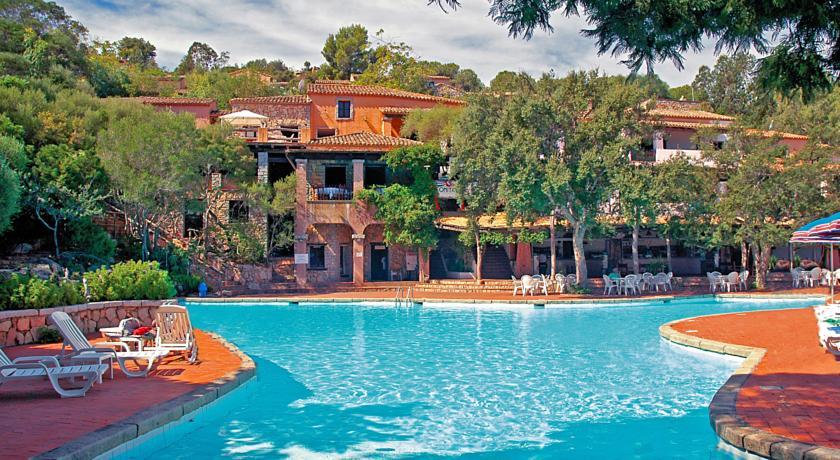 Туры в Arbatax Park Resort Borgo Cala Moresca