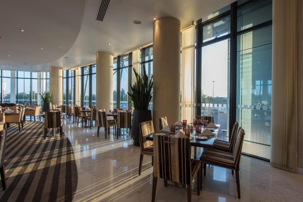 Holiday Inn Abu Dhabi 4*